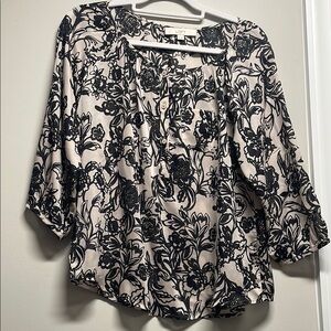 LOFT Black and White Flutter Sleeve Blouse